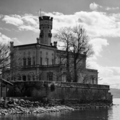 This picture shows the castle from Langenargen Germany at lake Konstanz